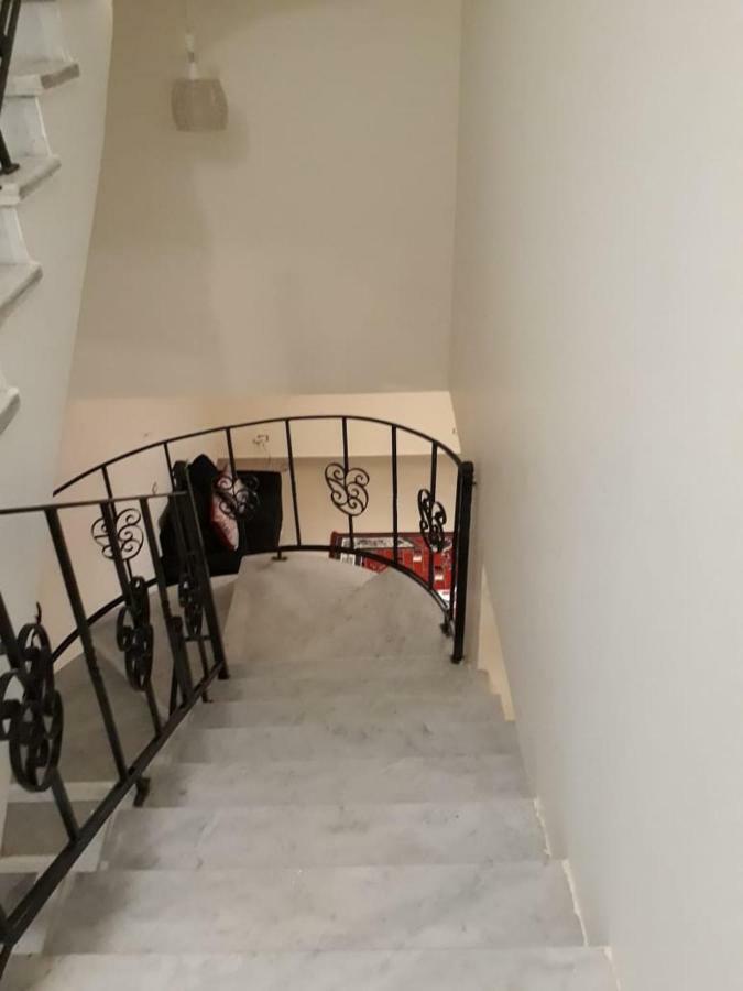 Three-bedroom Seafront Vila *